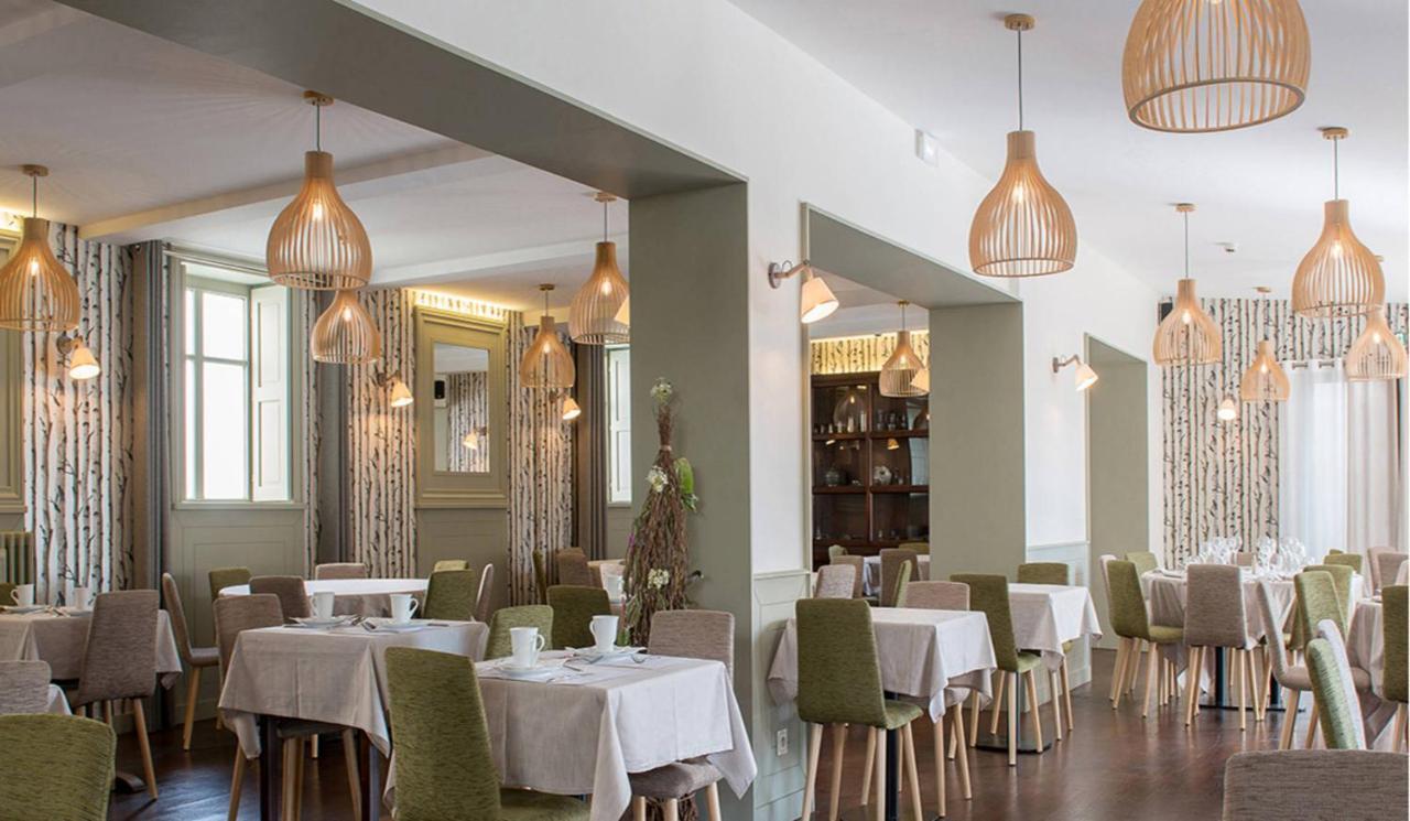 Logis Hotel Tante Yvonne & Son Restaurant Semi-Gastronomique - Lyon Nord Quincieux Экстерьер фото