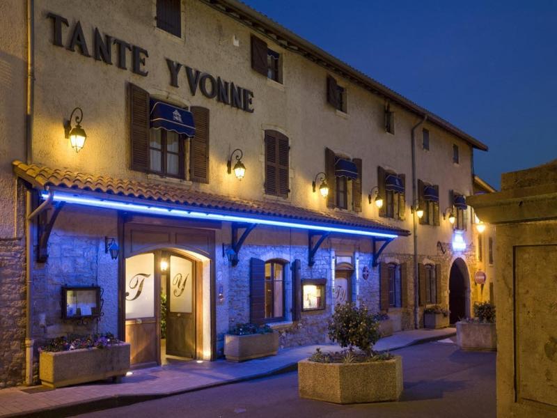 Logis Hotel Tante Yvonne & Son Restaurant Semi-Gastronomique - Lyon Nord Quincieux Экстерьер фото